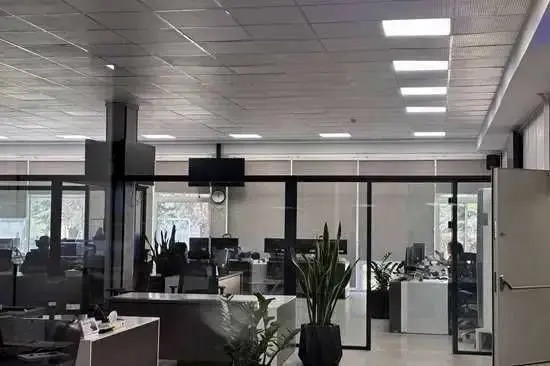 برق ۱۰ اداره پرمصرف قطع شد