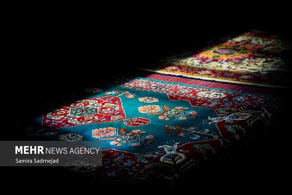 تأمین ابریشم فرش دستباف از مسیر همکاری با ترکمنستان