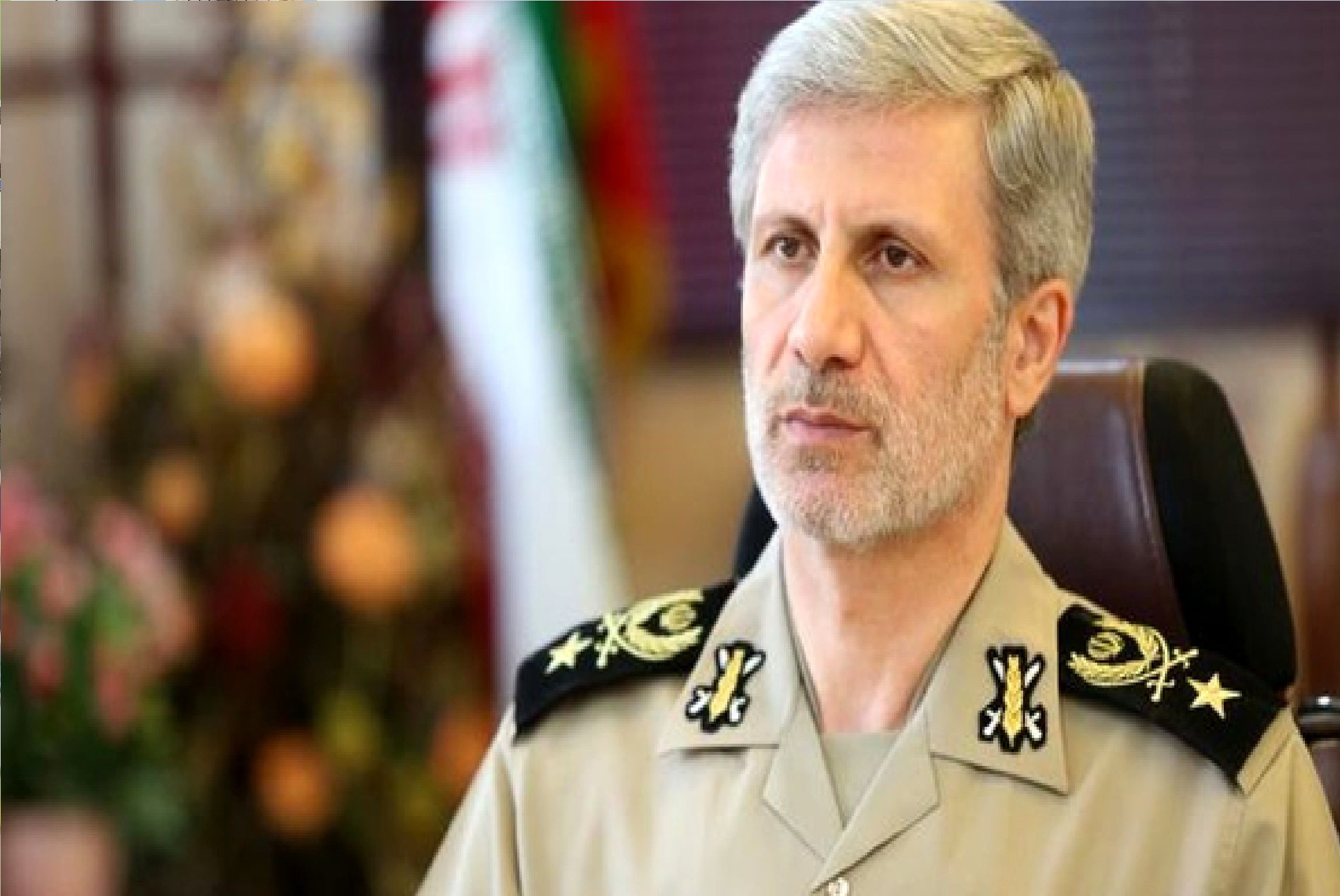فرمانده کل ارتش: دشمنان دیگر جرأت ورود به خلیج فارس را ندارند / نابودی نیروی دریایی، هوایی، پدافند و موشکی ایران کاملا دروغ است