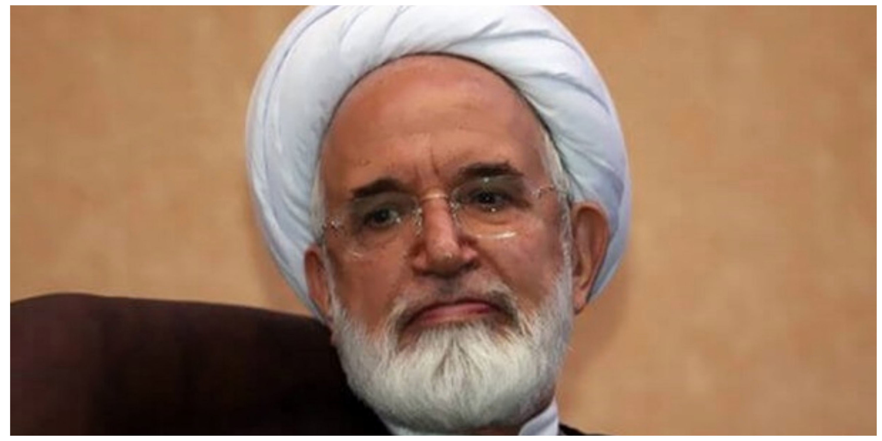 عکس مهدی کروبی در مراسم شام غریبان حسینی در حرم امام خمینی