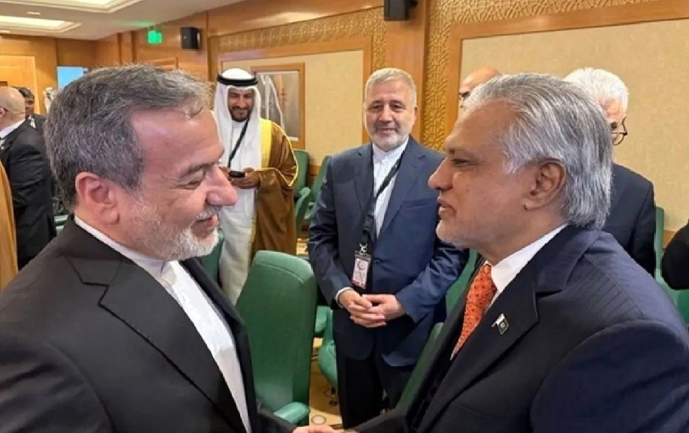رایزنی عراقچی با وزیر خارجه پاکستان