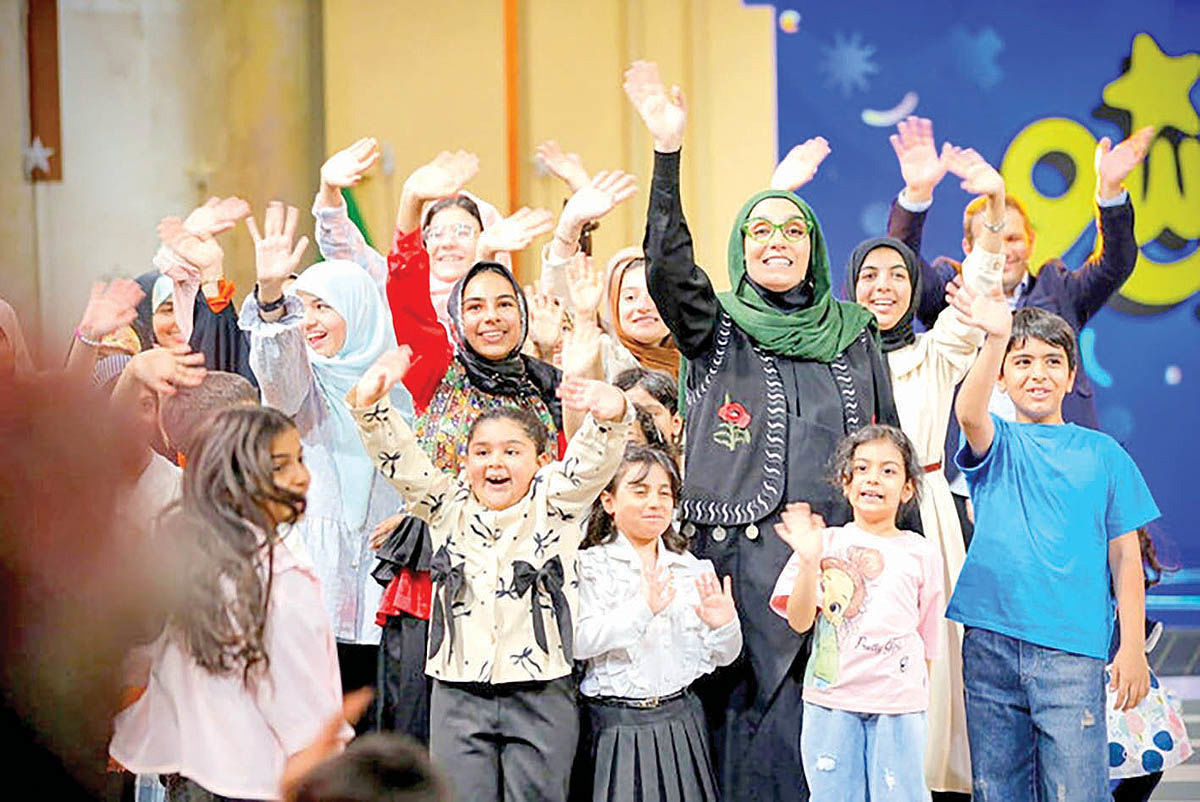 من مجری نیستم؛  میزبانم