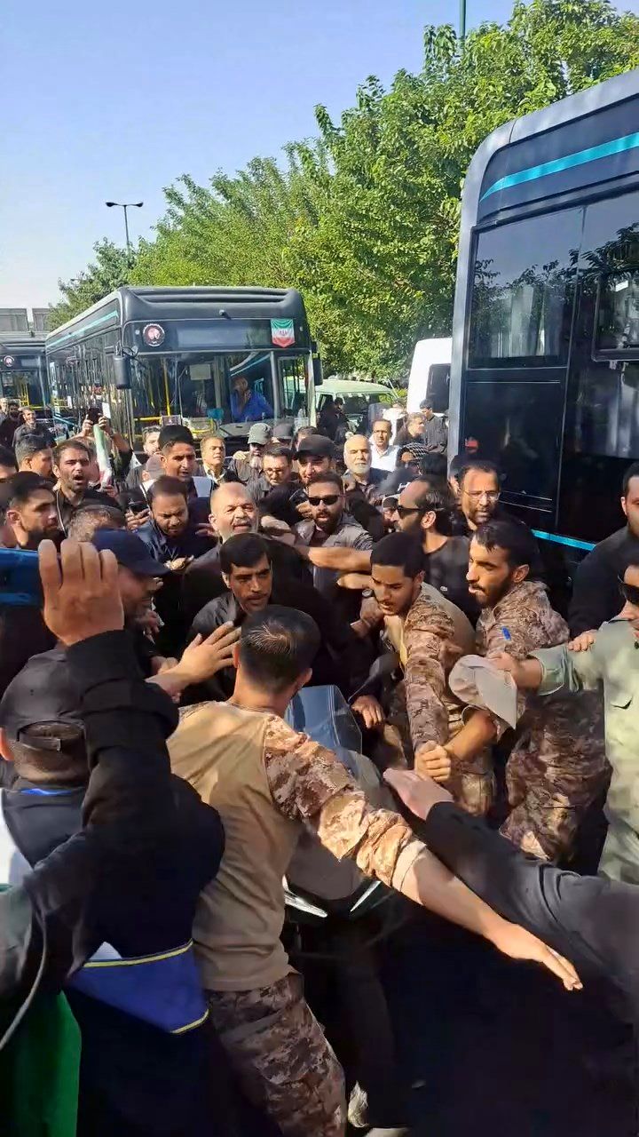 بازار آریا