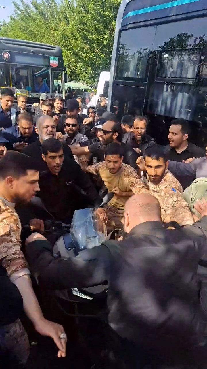 بازار آریا