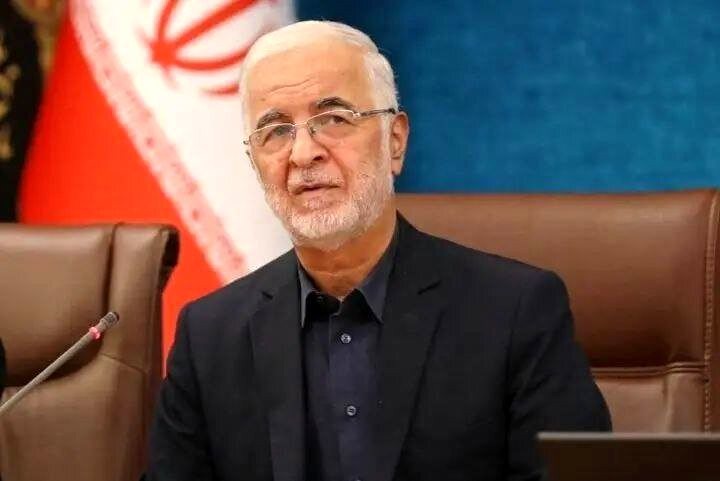 اسکندر مومنی وارد پاکستان شد/ چه کسی به استقبال وزیر کشور آمد؟