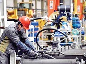 برآورد خسارت شرکت های پتروپالایشی و فولادی از جنگ به ۱۵ تا ۲۰ میلیارد دلار رسید!