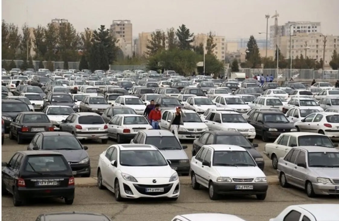 قیمت روز خودرو؛ بازار خودرو همچنان در مدار احتیاط