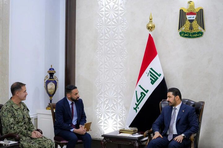 دیدار نخست‌وزیر عراق با فرمانده سنتکام +عکس