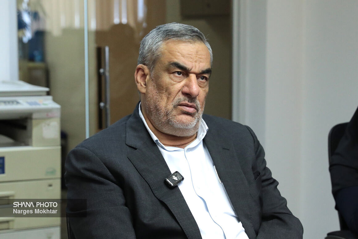 ضرورت تبدیل منابع هیدروکربوری به درآمد و ارزش پایدار