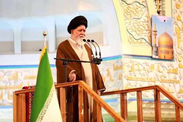 روایت علم الهدی از دیدار پوتین با رهبر شهید انقلاب/ ۷۰ سال است با آمریکا دست‌وپنجه نرم می‌کنیم/ آمریکایی ها همه چیز ایران را می خواهند