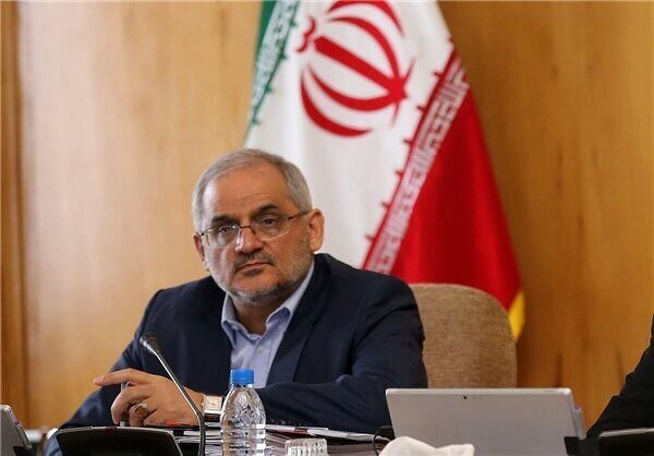 حاجی میرزایی: فعلاً تغییری در کابینه نخواهیم داشت/  بعد از حمله به جلسه شورای عالی امنیت ملی، رئیس‌جمهور بر واگذاری اختیارات به استانداران و فرمانداران تأکید کرد