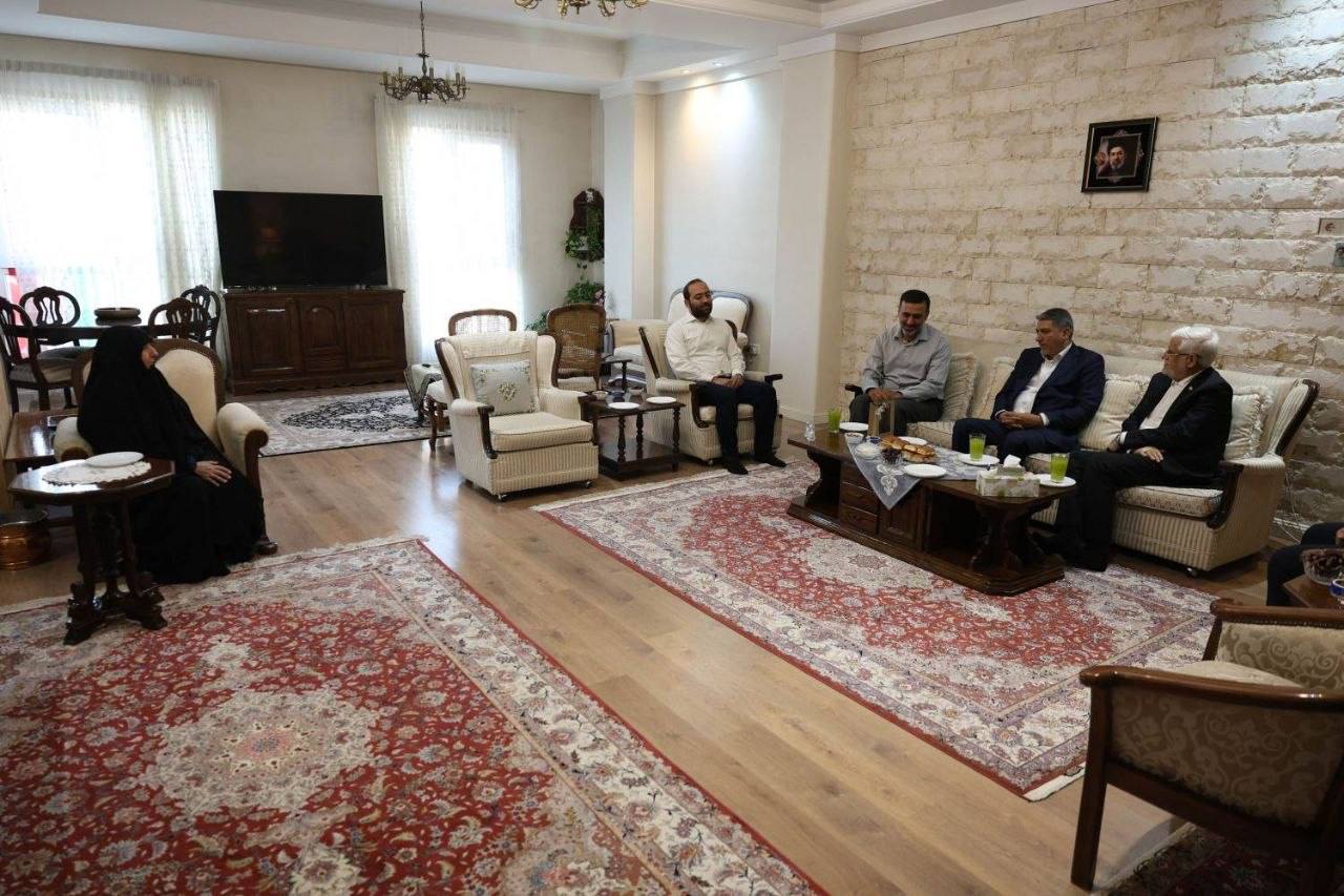 بازار آریا