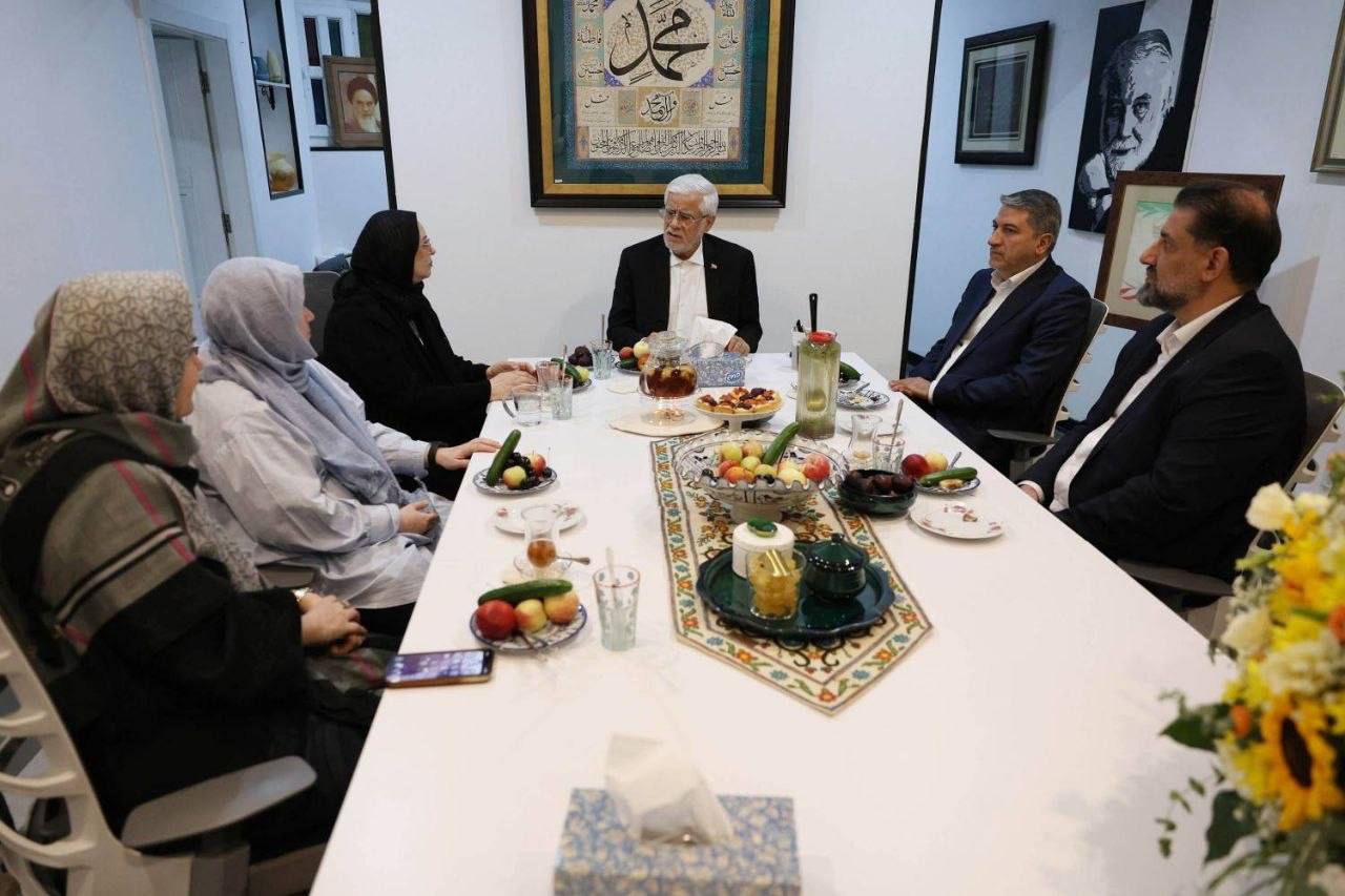بازار آریا