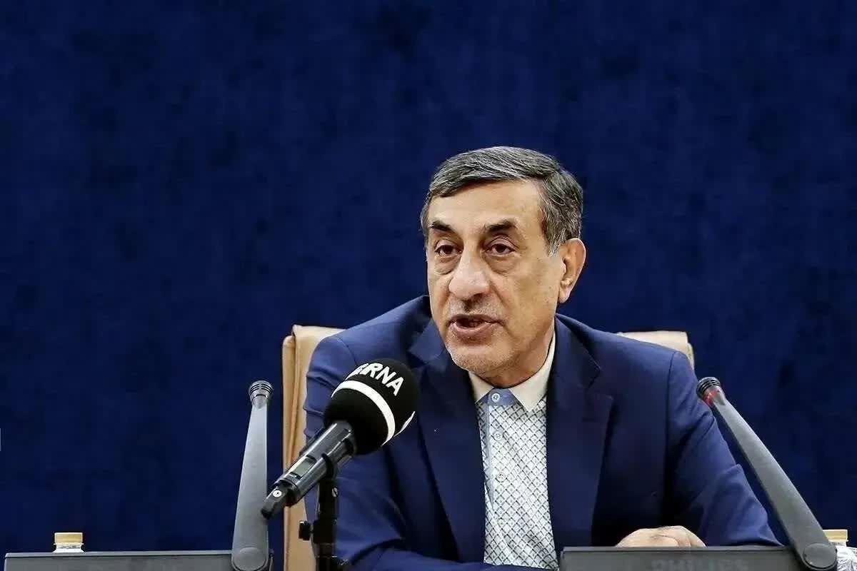 معاون پزشکیان: من اگر بودم و می‌دانستم آمریکا رهبر ما را شهید می‌کند، دست از غنی‌سازی برمی‌داشتم/ قرار نیست همه ما شهید شویم