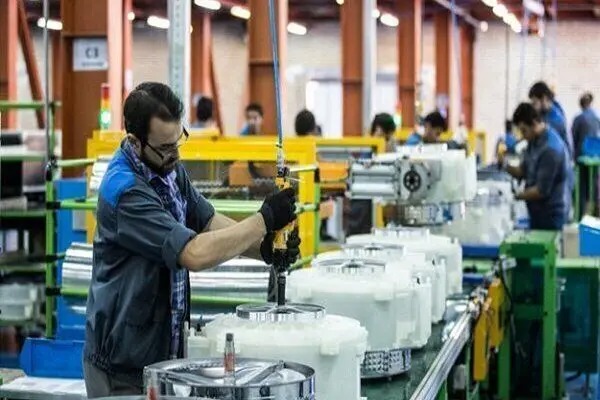 چرا برخی کارگران مزد واقعی شان را در فهرست بیمه ثبت نمی کنند؟