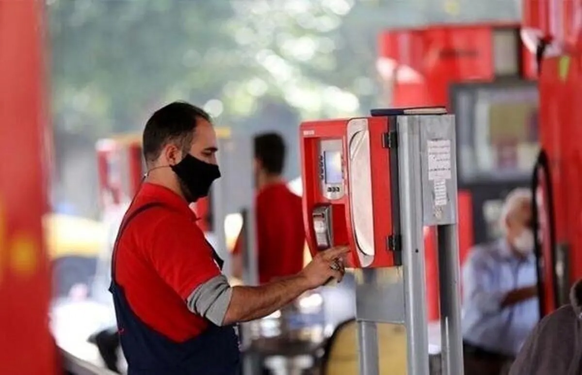 جایگاه‌ها قصوری در محدودیت‌ کارت آزاد بنزین ندارند