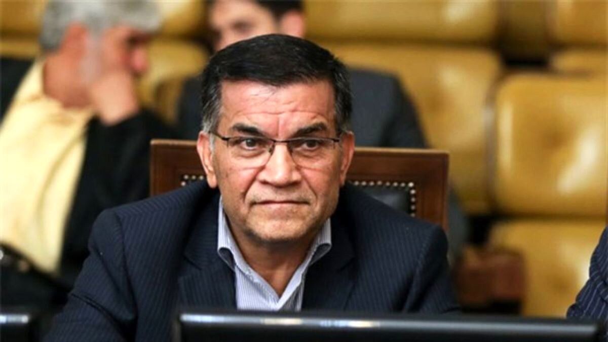 واکنش دو فعال سیاسی به طرح عدم کفایت پزشکیان/ رسولی: پشت پرده این حرکات نمایشی، بیشتر برای دیده‌شدن است/ ترقی: همانطور که با آقای خرازی برخورد شد، با بقیه هم برخورد شود