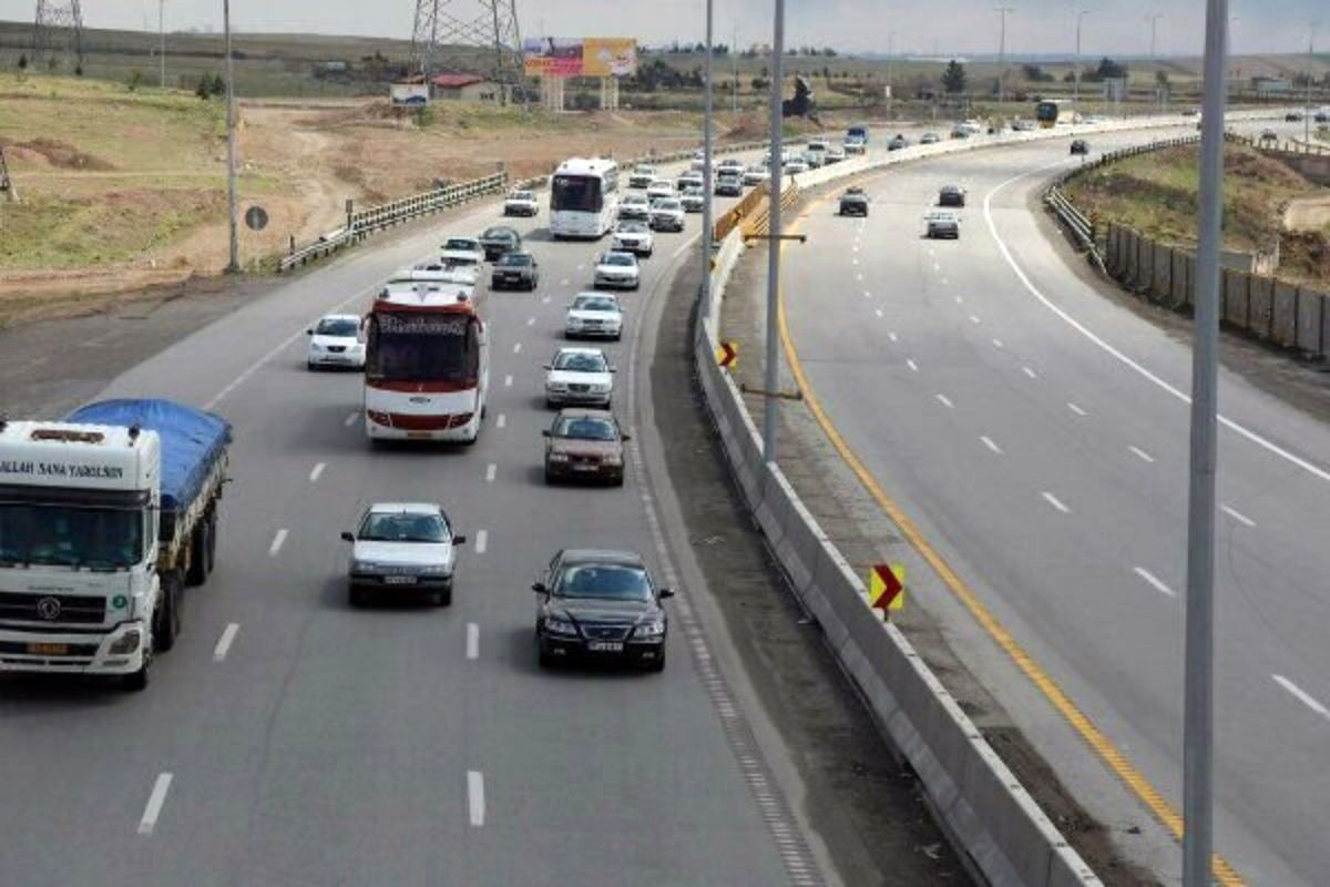 آخرین وضعیت ترافیکی جاده های کشور/ ترافیک در این محورها سنگین است