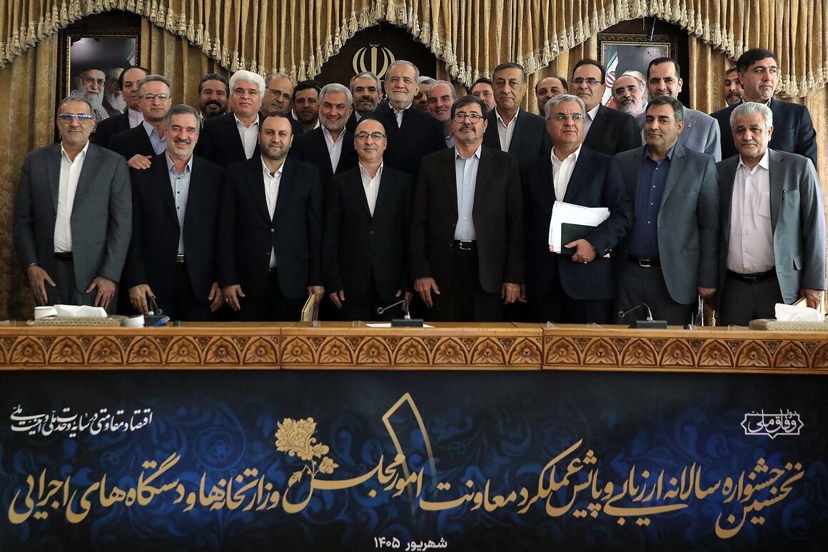 وزارت نفت رتبه برتر تعامل حداکثری دولت و مجلس را کسب کرد
