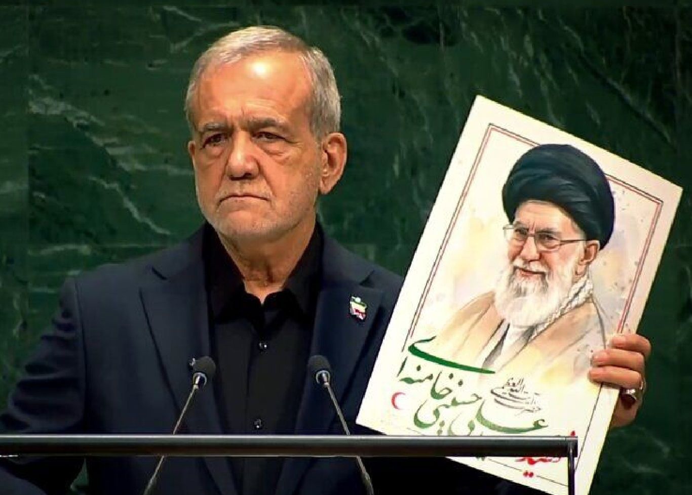 بازتاب گسترده سخنرانی پزشکیان در مطبوعات پاکستانی؛ ایرانی ها تسلیم زورگویی آمریکا نمی شوند