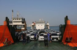ثبت ۱۳ هزار و ۳۸۵ مسافر در مسیر دریایی کیش طی یک هفته