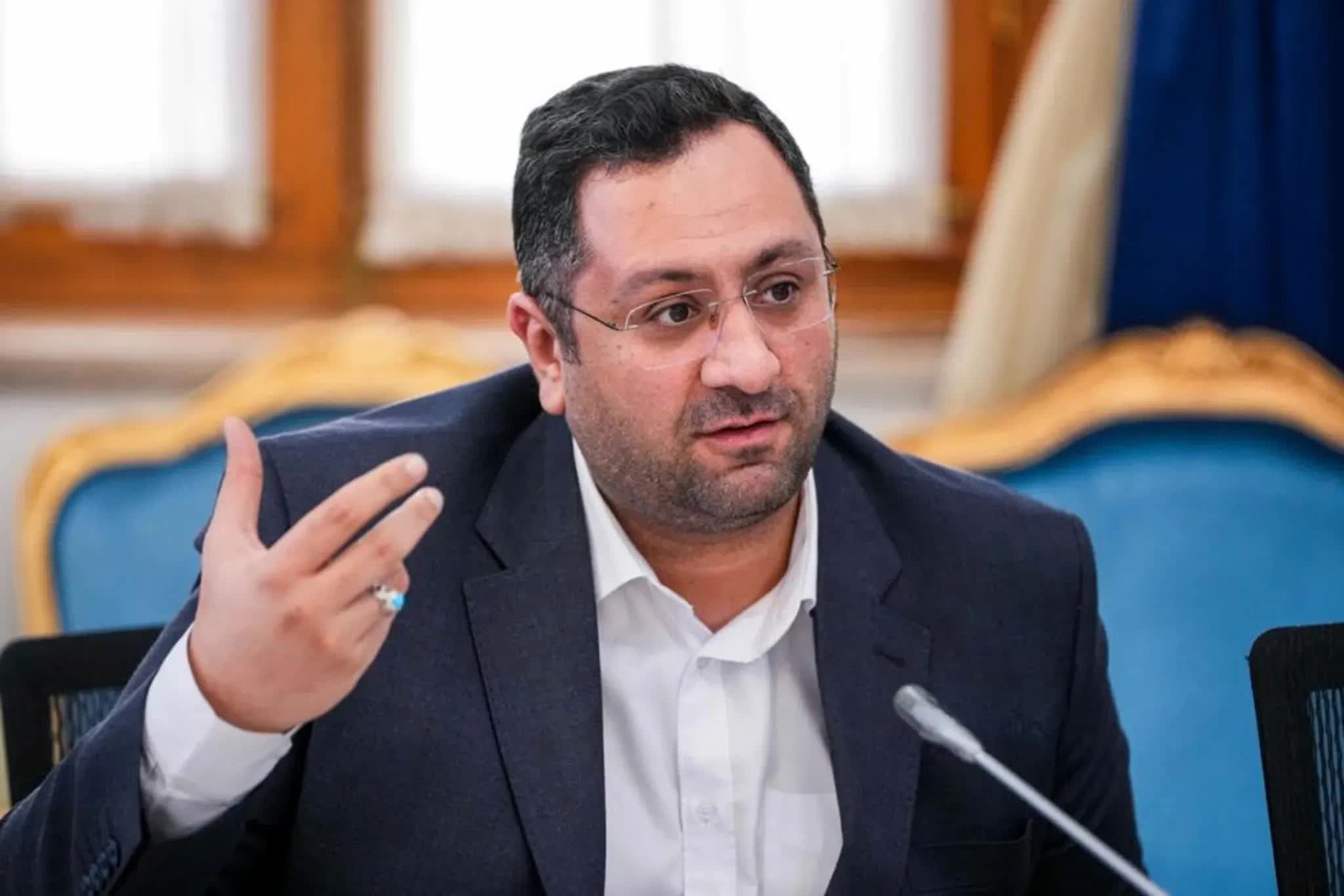 هشدار معاون وزیر ارتباطات درباره استارلینک/ناچار می‌شویم برق را قطع کنیم / رجیستری هم بی‌اثر می‌شود