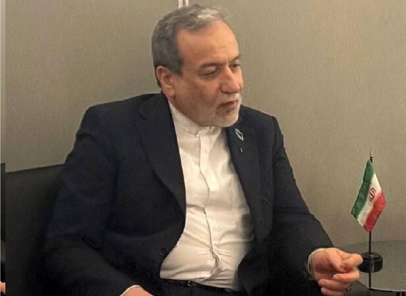 ادعای بلومبرگ درباره پیشنهاد محرمانه عراقچی به آمریکا/ واکنش ایران: «مطلقاً نادرست» است