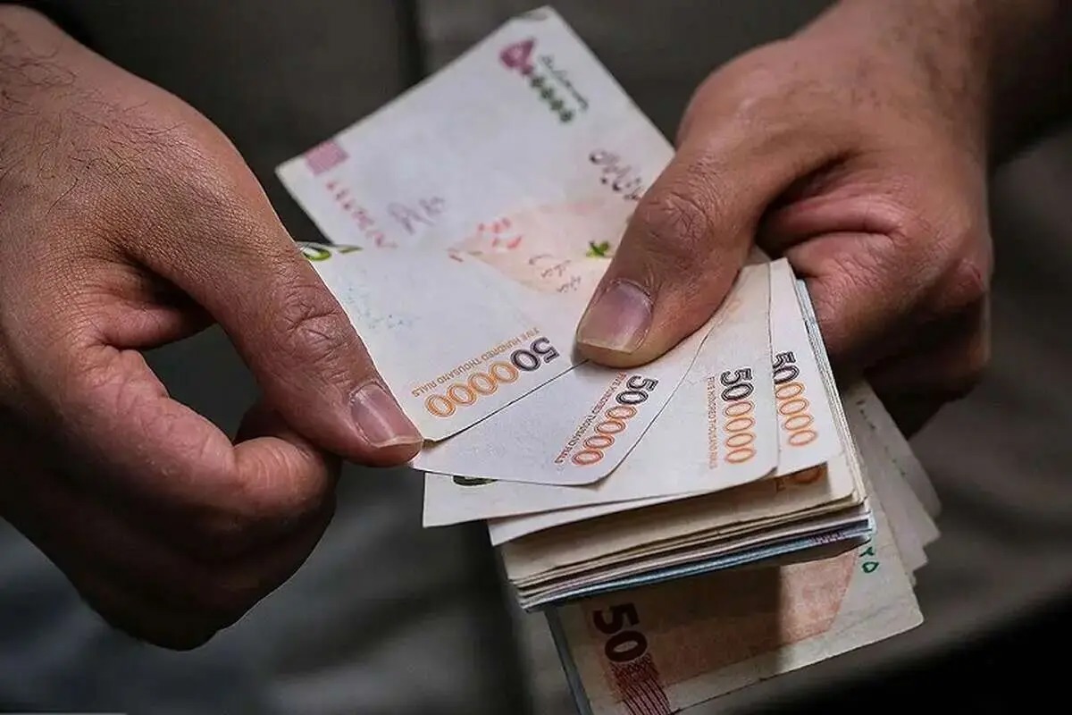 حقوق کارمندان دولت تغییر می‌کند؟