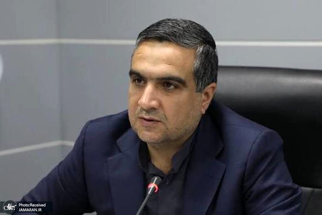 انتقاد سخنگوی کمیسیون بهداشت از فساد در نظام سلامت/ تأمین دارو هیچ ارتباطی به جنگ ندارد/ بیمه‌های ما اعلام ورشکستگی کرده‌اند، ولی به زبان نمی‌آورند/ ۸۰ درصد از هزینه درمان به دوش مردم است