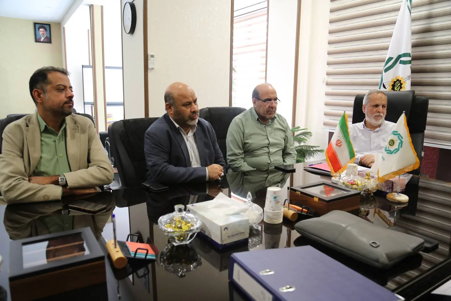 بازار آریا