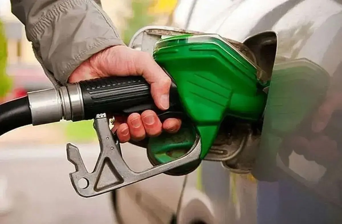عرضه بنزین سوپر در قشم آغاز شد