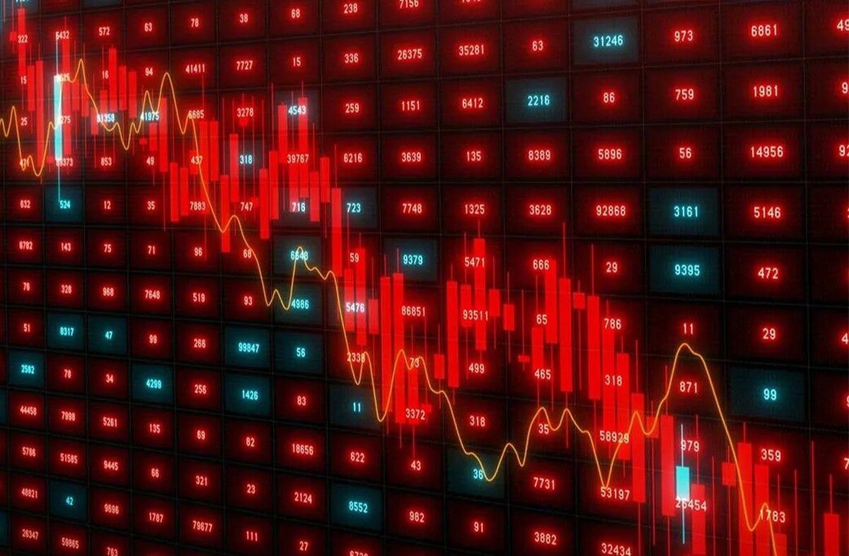 بازارها زیر سایه ابهام سیاسی/ سقوط هم‌زمان سهام و صندوق‌های طلا +فیلم